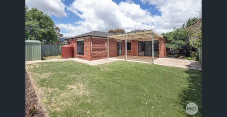 Spacious Family Home In Miners Rest - Photo 2