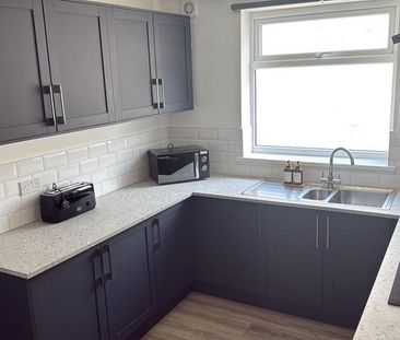 1 bedroom in a house share to rent - Photo 5