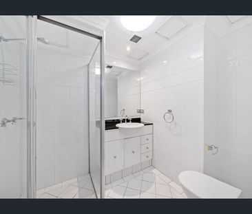 Superb Apartment - Complex with Pool - Photo 3