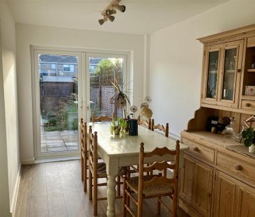 3 bedroom terraced house to rent - Photo 3