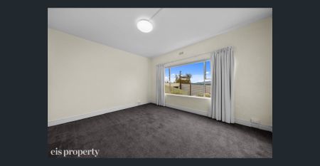 Sunny And Fresh Two Bedroom Apartment - Photo 3