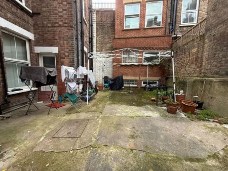 1 Bed Flat, Temple Street, E2 - Photo 4