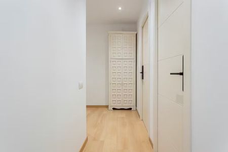 Carrer de Sepúlveda, Barcelona, Catalonia 08015 - Photo 3