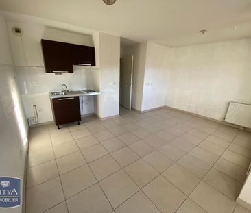 Location Appartement 1 pièce 27m² TOULON 83100 - Photo 2