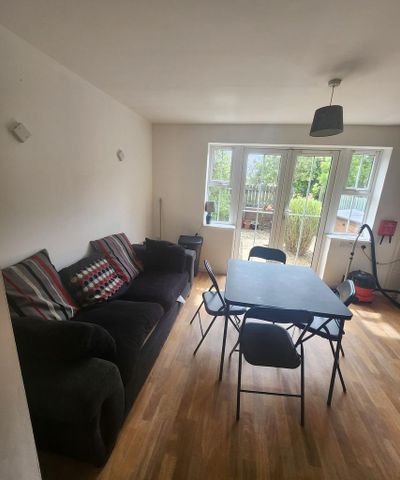 5 bedroom house to rent - Photo 3