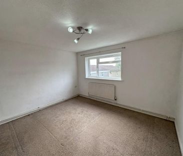 2 bedroom end of terrace house to rent - Photo 1