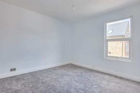 Green Street, High Wycombe - Photo 4