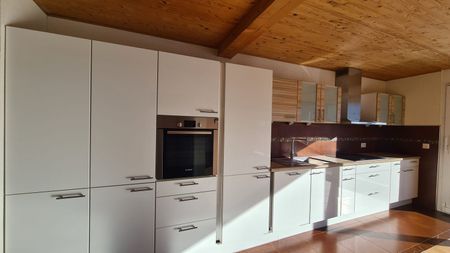 Geräumige 4.5-Zimmer-Wohnung mit Balkon in Cornol - Foto 3