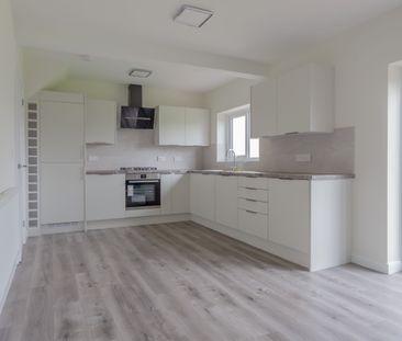 3 bed terraced house to rent in Lamb Lane, Newport, NP18 - Photo 3