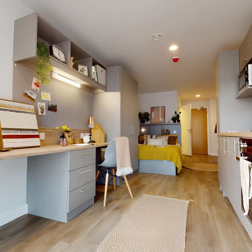 Gold Studio - Photo 1