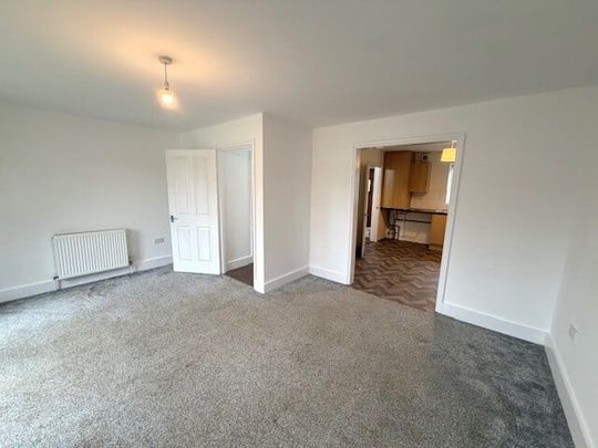 Manor House Row - Photo 1