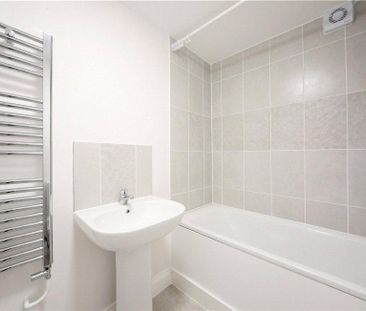 5 bedroom semi-detached house to rent - Photo 6