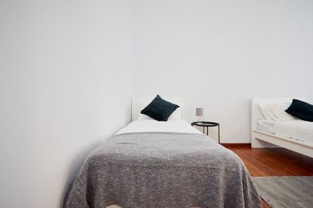 Via Ormea, Turin, Piedmont 10126 - Photo 4