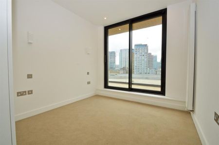 1 bedroom Flat To Let - Photo 4