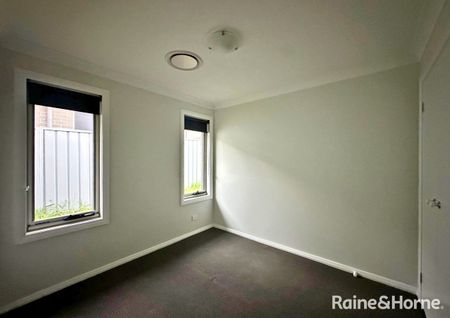 Beautifully Presented Home in a Family-Friendly Area - Photo 5