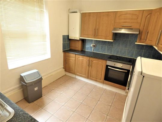 3 bedroom flat to rent - Photo 1