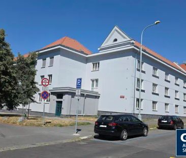 Zrekonstruovaný 1+kk, 45 m - Photo 3