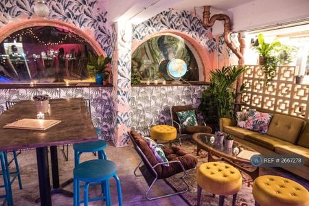 3 bedroom terraced house to rent - Photo 5