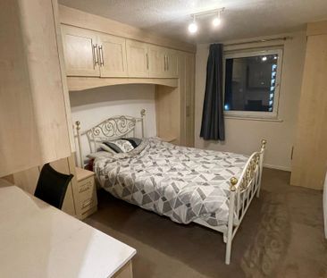 Kersal way - Photo 2