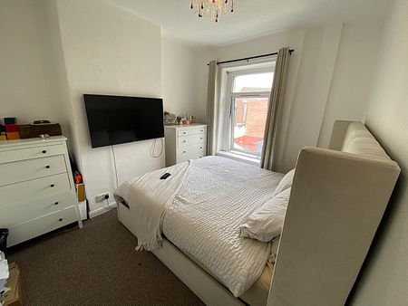 £850 PCM, One Bedroom First Floor Flat in Earl Street, Grangetown, Cardiff, CF11 7DQ - Photo 3