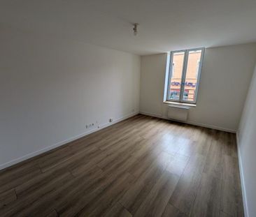 Location Appartement 2 pièces 60m² - Photo 6