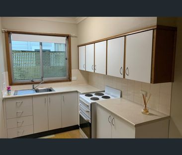 2/100 Turnbull Street, Hamilton, NSW 2303 - Photo 2