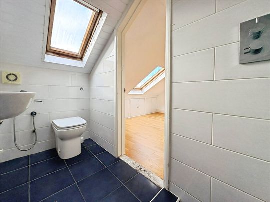 Dean Road, Hounslow, TW3 2EZ - Photo 1