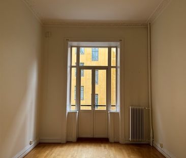 Drottninggatan 15B - Foto 3