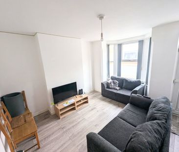 Room in a Shared House, Castle Boulevard, NG7 - Photo 1