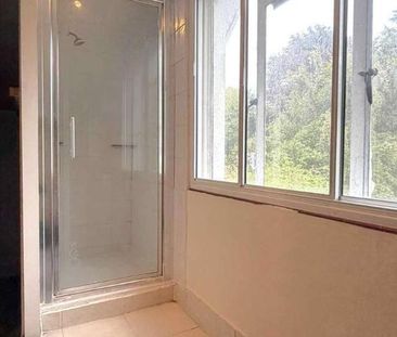 Cobham Terrace, Greenhithe, DA9 - Photo 3