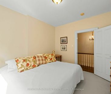 30 Bernard Avenue, ON, Toronto - Photo 6