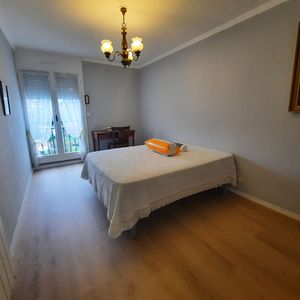 Location Appartement 3 pièces 78m² - Photo 2