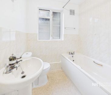2 bedroom flat to rent - Photo 6