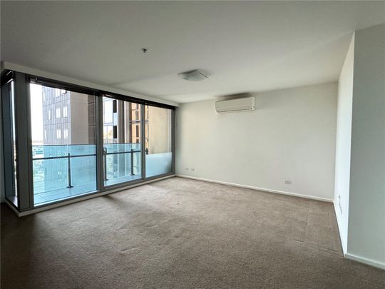 1607/241 City Road - Photo 1