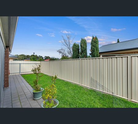 16 Melvina Road, Paralowie, SA 5108 - Photo 5