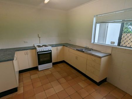 TOWNHOUSE ON THE SOUTHSIDE!!! - Photo 5