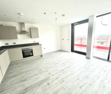 1 bedroom penthouse to rent - Photo 1