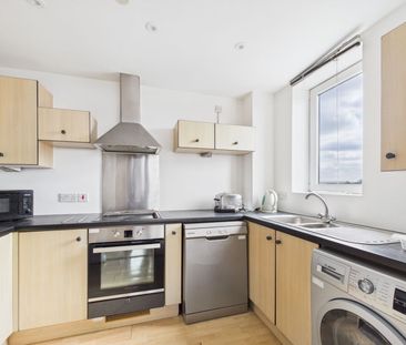 2 Bedroom - Photo 5