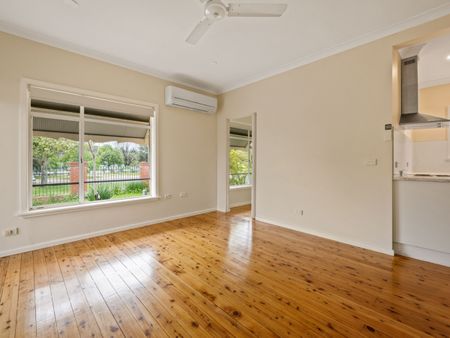 2/746 Macauley Street, Albury NSW 2640 - Apartment For Rent | Domain - Photo 4