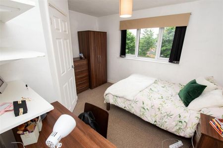 5 bedroom house to rent - Photo 2