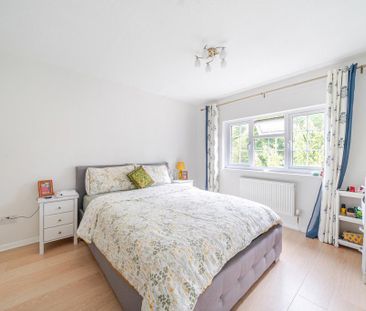 3 bedroom terraced house to rent - Photo 3