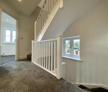 3 bedroom semi-detached house to rent - Photo 3