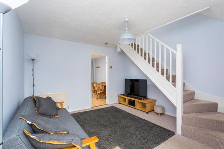 2 bedroom terraced house to rent - Photo 2
