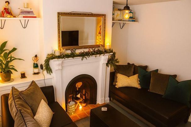 2 bedroom terraced house to rent - Photo 1