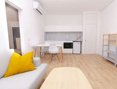 Carrer de les Balears, Barcelona, Catalonia 08023 - Photo 3