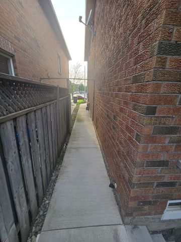 For Lease - 23 Blue Whale Boulevard, Brampton, Ontario - Photo 4