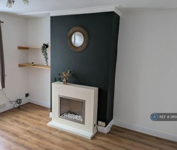 2 bedroom terraced house to rent - Photo 1