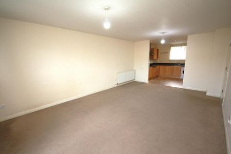 2 bedroom flat to rent - Photo 4