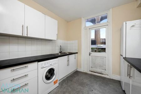 3 bedroom apartment to rent - Photo 5