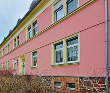 Helle 2-Zimmer-Wohnung im Erdgeschoss mit Balkon zu vermieten - Foto 1